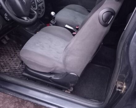 Серый Форд Фокус, объемом двигателя 1.8 л и пробегом 214 тыс. км за 2300 $, фото 9 на Automoto.ua