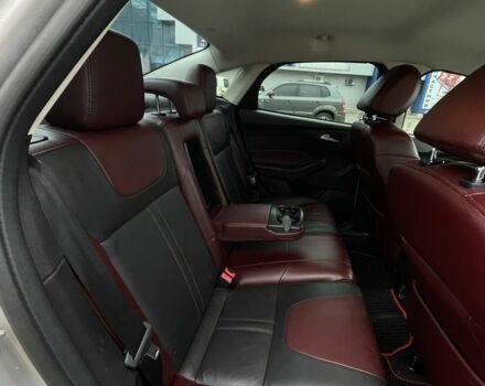 Серый Форд Фокус, объемом двигателя 2 л и пробегом 290 тыс. км за 7400 $, фото 6 на Automoto.ua