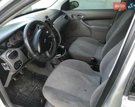 Серый Форд Фокус, объемом двигателя 1.99 л и пробегом 295 тыс. км за 2000 $, фото 4 на Automoto.ua