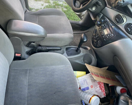 Серый Форд Фокус, объемом двигателя 2 л и пробегом 270 тыс. км за 2350 $, фото 5 на Automoto.ua