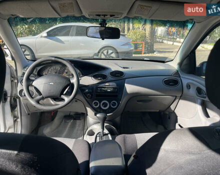 Серый Форд Фокус, объемом двигателя 1.99 л и пробегом 200 тыс. км за 2650 $, фото 9 на Automoto.ua