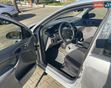 Серый Форд Фокус, объемом двигателя 1.99 л и пробегом 200 тыс. км за 2650 $, фото 8 на Automoto.ua