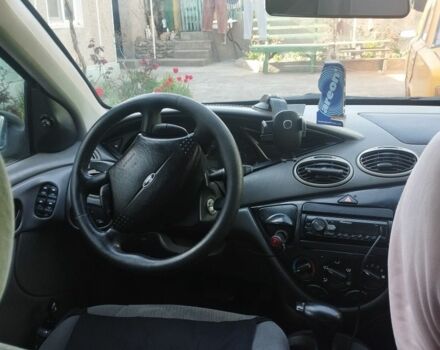 Серый Форд Фокус, объемом двигателя 1.8 л и пробегом 10 тыс. км за 2200 $, фото 4 на Automoto.ua