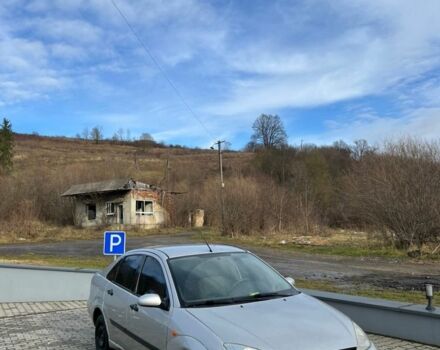 Серый Форд Фокус, объемом двигателя 1.6 л и пробегом 170 тыс. км за 1700 $, фото 2 на Automoto.ua