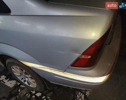 Серый Форд Фокус, объемом двигателя 1.8 л и пробегом 240 тыс. км за 2800 $, фото 4 на Automoto.ua