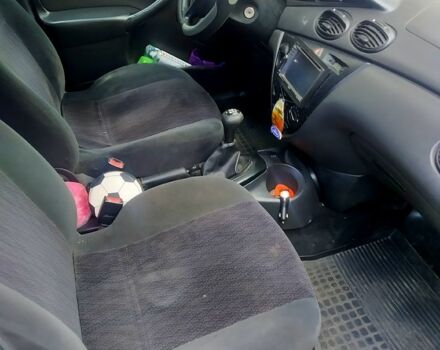 Сірий Форд Фокус, об'ємом двигуна 1.6 л та пробігом 390 тис. км за 2999 $, фото 3 на Automoto.ua