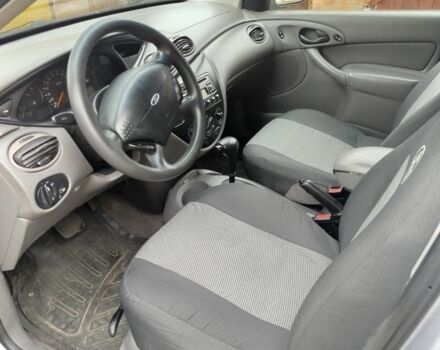 Серый Форд Фокус, объемом двигателя 2 л и пробегом 280 тыс. км за 3300 $, фото 7 на Automoto.ua