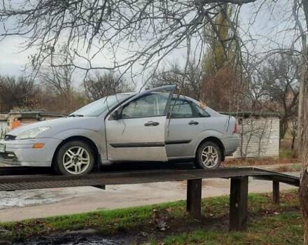 Серый Форд Фокус, объемом двигателя 1.6 л и пробегом 300 тыс. км за 2200 $, фото 4 на Automoto.ua