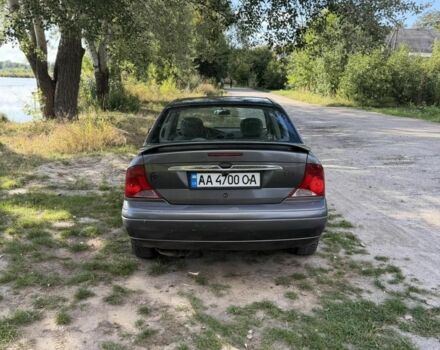 Сірий Форд Фокус, об'ємом двигуна 2 л та пробігом 190 тис. км за 1998 $, фото 5 на Automoto.ua