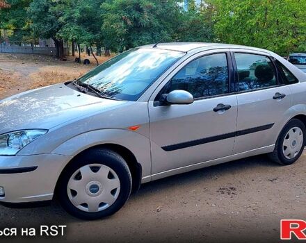 Серый Форд Фокус, объемом двигателя 1.6 л и пробегом 93 тыс. км за 3900 $, фото 1 на Automoto.ua