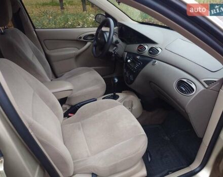 Серый Форд Фокус, объемом двигателя 1.99 л и пробегом 239 тыс. км за 2250 $, фото 3 на Automoto.ua