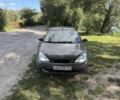 Сірий Форд Фокус, об'ємом двигуна 2 л та пробігом 190 тис. км за 1998 $, фото 2 на Automoto.ua