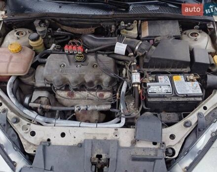 Серый Форд Фокус, объемом двигателя 1.99 л и пробегом 239 тыс. км за 2250 $, фото 4 на Automoto.ua