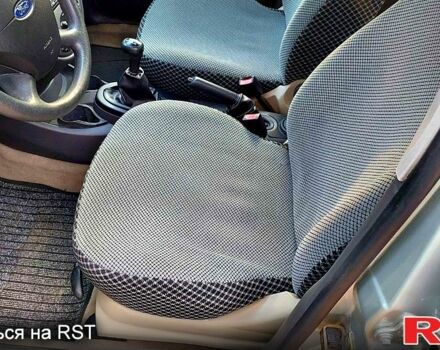 Серый Форд Фокус, объемом двигателя 1.6 л и пробегом 93 тыс. км за 3900 $, фото 10 на Automoto.ua