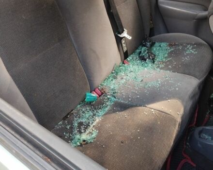 Форд Фокус 2002 в Ужгороде на Automoto.ua Серый Форд Фокус, объемом двигателя 2 л и пробегом 2 тыс. км за 900 $, фото 2 на Automoto.ua