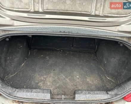 Серый Форд Фокус, объемом двигателя 1.4 л и пробегом 333 тыс. км за 3000 $, фото 6 на Automoto.ua