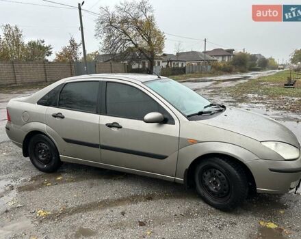 Серый Форд Фокус, объемом двигателя 1.4 л и пробегом 333 тыс. км за 3000 $, фото 1 на Automoto.ua