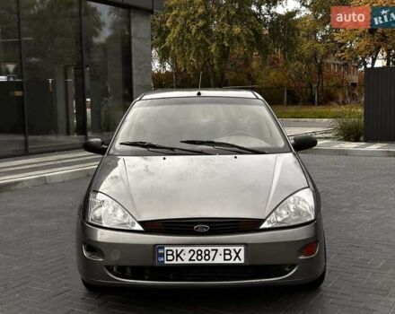 Серый Форд Фокус, объемом двигателя 1.8 л и пробегом 155 тыс. км за 2250 $, фото 6 на Automoto.ua