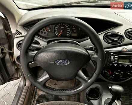 Серый Форд Фокус, объемом двигателя 1.8 л и пробегом 155 тыс. км за 2250 $, фото 25 на Automoto.ua