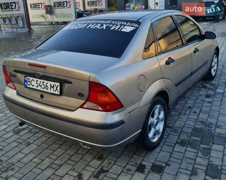 Серый Форд Фокус, объемом двигателя 1.6 л и пробегом 381 тыс. км за 3799 $, фото 4 на Automoto.ua