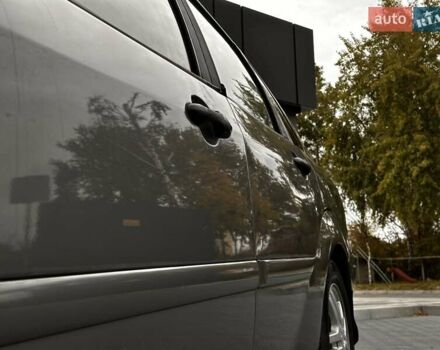 Серый Форд Фокус, объемом двигателя 1.8 л и пробегом 155 тыс. км за 2250 $, фото 31 на Automoto.ua