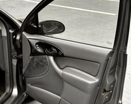 Серый Форд Фокус, объемом двигателя 1.8 л и пробегом 155 тыс. км за 2250 $, фото 14 на Automoto.ua