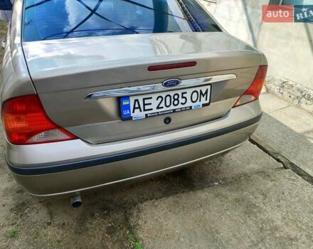 Серый Форд Фокус, объемом двигателя 1.6 л и пробегом 290 тыс. км за 3100 $, фото 1 на Automoto.ua