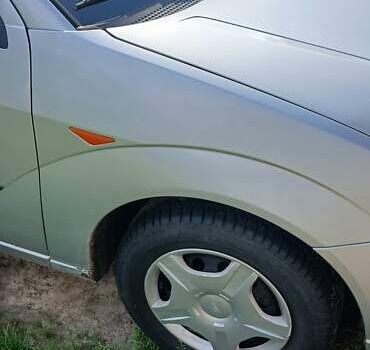 Серый Форд Фокус, объемом двигателя 1.6 л и пробегом 150 тыс. км за 3650 $, фото 5 на Automoto.ua