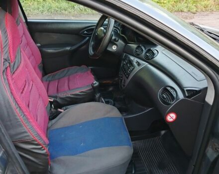 Сірий Форд Фокус, об'ємом двигуна 1.6 л та пробігом 497 тис. км за 1199 $, фото 7 на Automoto.ua