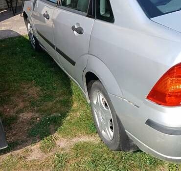 Серый Форд Фокус, объемом двигателя 1.6 л и пробегом 150 тыс. км за 3650 $, фото 3 на Automoto.ua