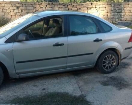 Серый Форд Фокус, объемом двигателя 1.6 л и пробегом 400 тыс. км за 3600 $, фото 2 на Automoto.ua