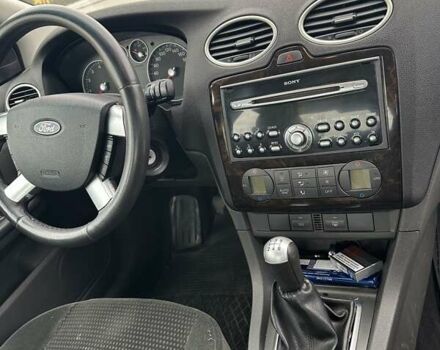 Серый Форд Фокус, объемом двигателя 1.6 л и пробегом 272 тыс. км за 4000 $, фото 17 на Automoto.ua