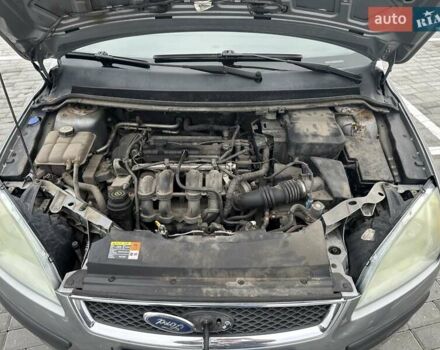 Серый Форд Фокус, объемом двигателя 1.6 л и пробегом 272 тыс. км за 4000 $, фото 22 на Automoto.ua