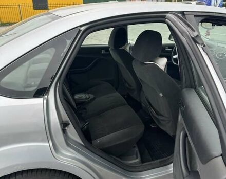 Серый Форд Фокус, объемом двигателя 1.6 л и пробегом 272 тыс. км за 4000 $, фото 11 на Automoto.ua