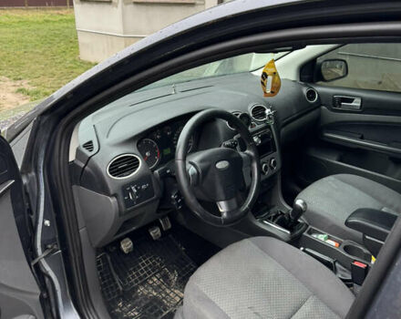 Сірий Форд Фокус, об'ємом двигуна 1.6 л та пробігом 290 тис. км за 3500 $, фото 6 на Automoto.ua