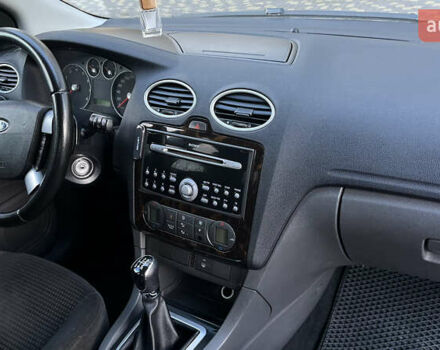 Форд Фокус 2005 в Виннице на Automoto.ua Серый Форд Фокус, объемом двигателя 1.6 л и пробегом 310 тыс. км за 3899 $, фото 20 на Automoto.ua