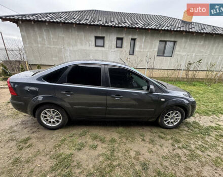 Сірий Форд Фокус, об'ємом двигуна 1.6 л та пробігом 290 тис. км за 3500 $, фото 3 на Automoto.ua