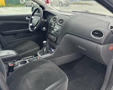 Серый Форд Фокус, объемом двигателя 1.6 л и пробегом 272 тыс. км за 4000 $, фото 15 на Automoto.ua