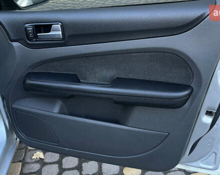 Форд Фокус 2005 в Виннице на Automoto.ua Серый Форд Фокус, объемом двигателя 1.6 л и пробегом 310 тыс. км за 3899 $, фото 26 на Automoto.ua