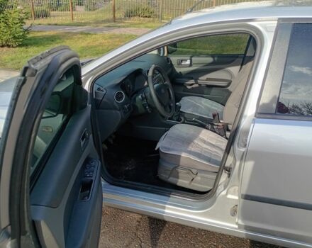 Сірий Форд Фокус, об'ємом двигуна 1.6 л та пробігом 153 тис. км за 5500 $, фото 6 на Automoto.ua