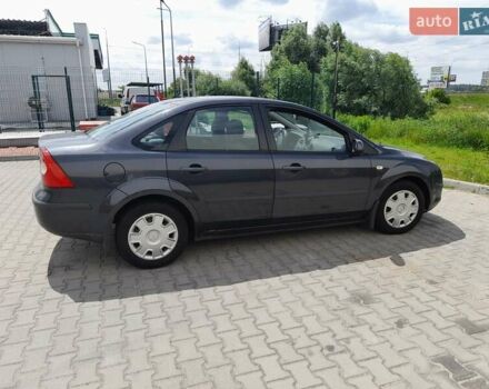 Серый Форд Фокус, объемом двигателя 1.6 л и пробегом 91 тыс. км за 4000 $, фото 1 на Automoto.ua