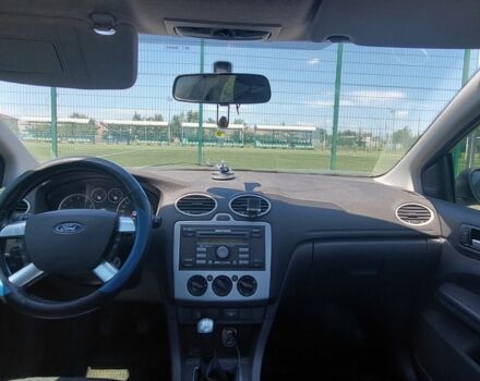 Серый Форд Фокус, объемом двигателя 1.6 л и пробегом 208 тыс. км за 4300 $, фото 8 на Automoto.ua