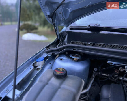 Серый Форд Фокус, объемом двигателя 1.6 л и пробегом 298 тыс. км за 2999 $, фото 28 на Automoto.ua