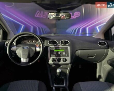Сірий Форд Фокус, об'ємом двигуна 1.6 л та пробігом 242 тис. км за 5299 $, фото 9 на Automoto.ua