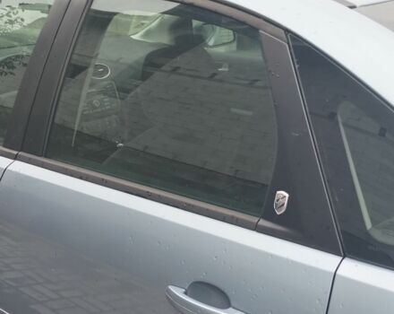 Сірий Форд Фокус, об'ємом двигуна 1.8 л та пробігом 246 тис. км за 4600 $, фото 3 на Automoto.ua