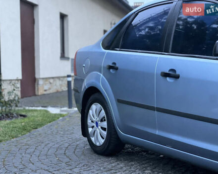 Серый Форд Фокус, объемом двигателя 1.6 л и пробегом 290 тыс. км за 2999 $, фото 19 на Automoto.ua