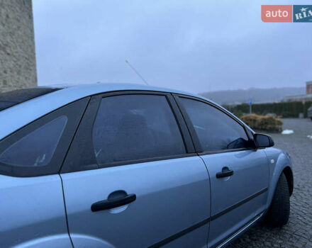 Серый Форд Фокус, объемом двигателя 1.6 л и пробегом 298 тыс. км за 2999 $, фото 24 на Automoto.ua