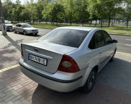 Серый Форд Фокус, объемом двигателя 1.6 л и пробегом 325 тыс. км за 3550 $, фото 3 на Automoto.ua