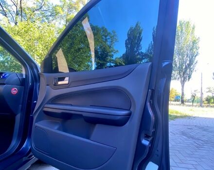 Сірий Форд Фокус, об'ємом двигуна 1.6 л та пробігом 191 тис. км за 4750 $, фото 3 на Automoto.ua