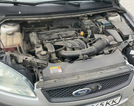 Серый Форд Фокус, объемом двигателя 1.6 л и пробегом 258 тыс. км за 4200 $, фото 5 на Automoto.ua